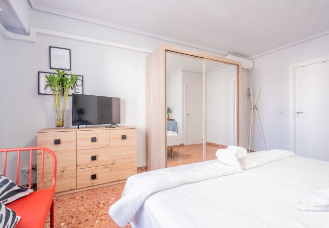 Apartment in Valencia - Family Apartment on Avda. del Puerto by Host Valencia Apartment in Valencia - Family Apartment on Avda. del Puerto by Host Valencia