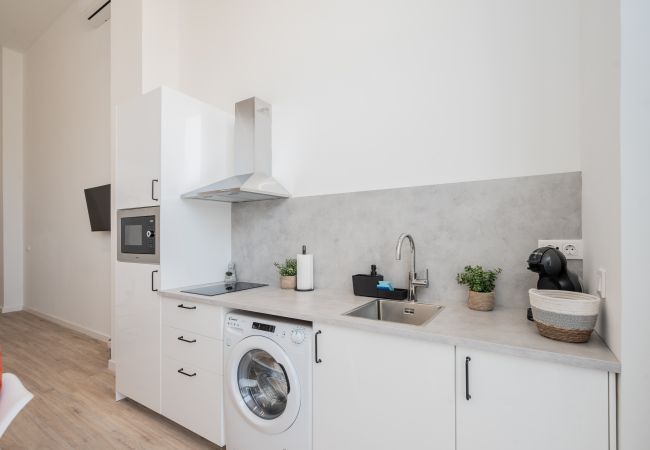 Studio in Valencia - VLC Yako Suite by Host Valencia Studio in Valencia - VLC Yako Suite by Host Valencia