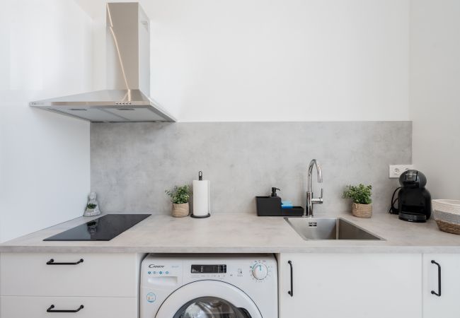 Studio in Valencia - VLC Yako Suite by Host Valencia Studio in Valencia - VLC Yako Suite by Host Valencia