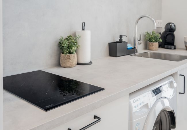 Studio in Valencia - VLC Yako Suite by Host Valencia Studio in Valencia - VLC Yako Suite by Host Valencia