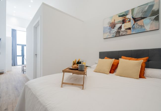 Studio in Valencia - VLC Yako Suite by Host Valencia Studio in Valencia - VLC Yako Suite by Host Valencia
