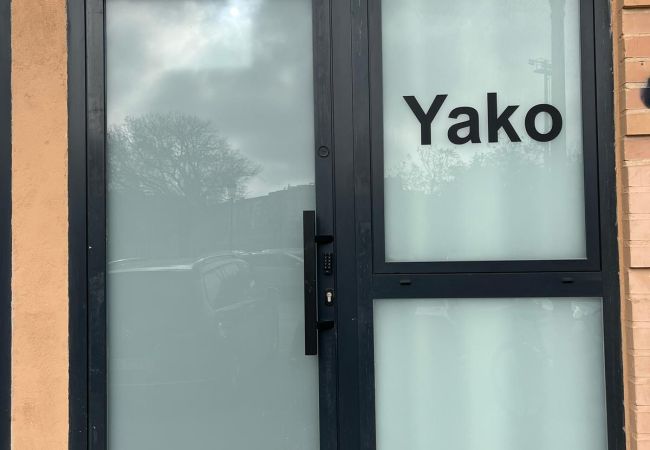 Studio in Valencia - VLC Yako Suite by Host Valencia Studio in Valencia - VLC Yako Suite by Host Valencia