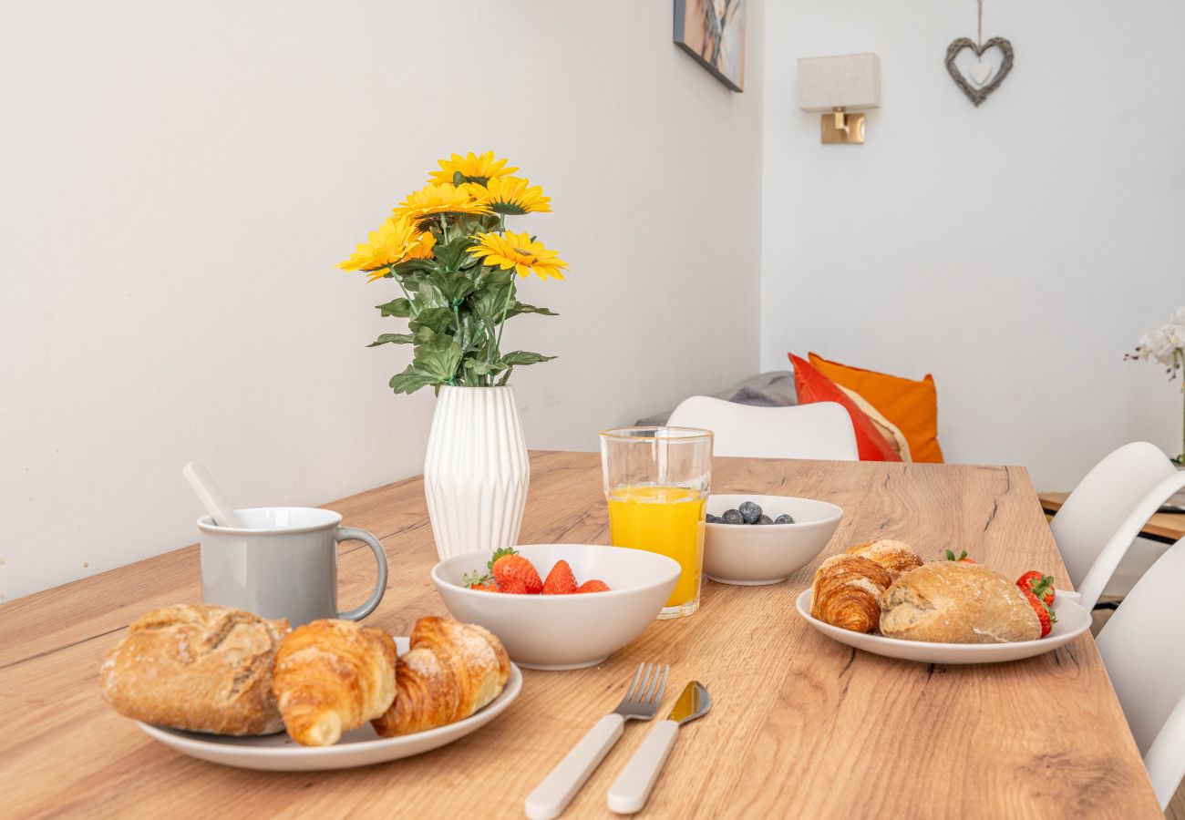 Studio in Valencia / València - VLC Yako Suite by Host Valencia