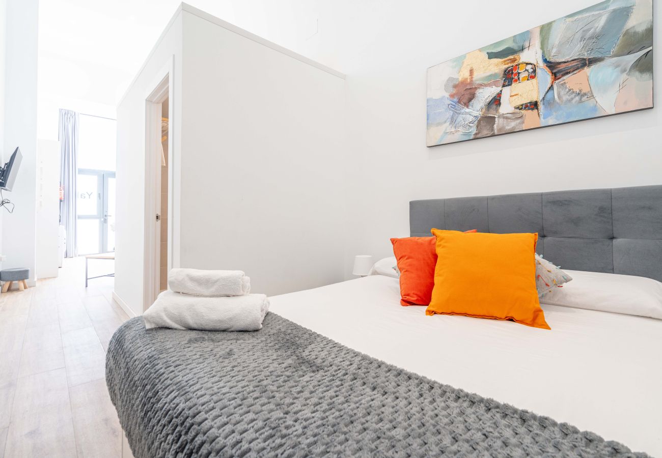 Studio in Valencia / València - VLC Yako Suite by Host Valencia