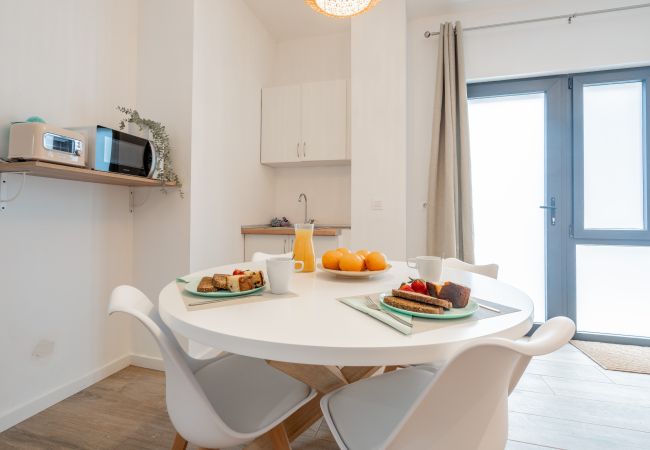Estudio en Valencia - Mediterraneum. Suite F by Host Valencia Estudio en Valencia - Mediterraneum. Suite F by Host Valencia