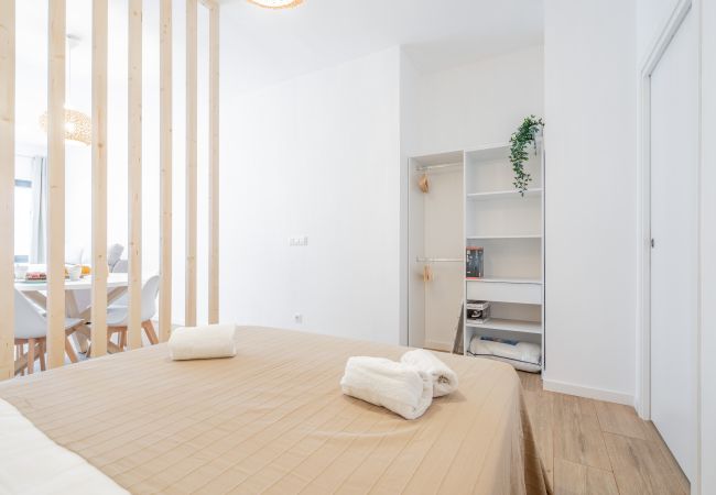 Estudio en Valencia - Mediterraneum. Suite D by Host Valencia Estudio en Valencia - Mediterraneum. Suite D by Host Valencia