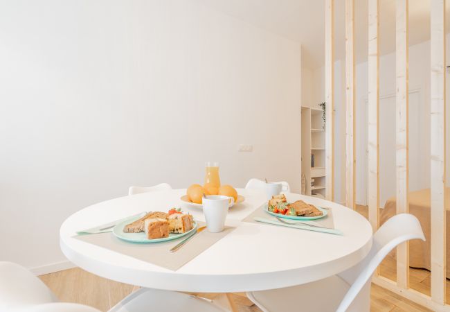 Estudio en Valencia - Mediterraneum. Suite D by Host Valencia Estudio en Valencia - Mediterraneum. Suite D by Host Valencia