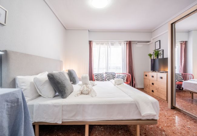 Apartamento en Valencia - Apto. Familiar en Avda. del Puerto by Host Valencia Apartamento en Valencia - Apto. Familiar en Avda. del Puerto by Host Valencia