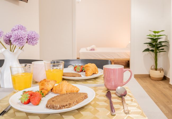 Estudio en Valencia - VisitVal flats. Apartamento 2 by Host Valencia Estudio en Valencia - VisitVal flats. Apartamento 2 by Host Valencia